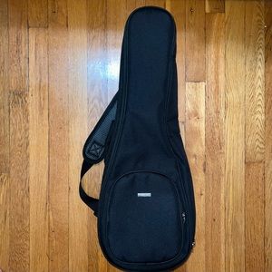 Enya Padded 27” Ukulele Gig Bag - CONCERT - Black Excellent condition.